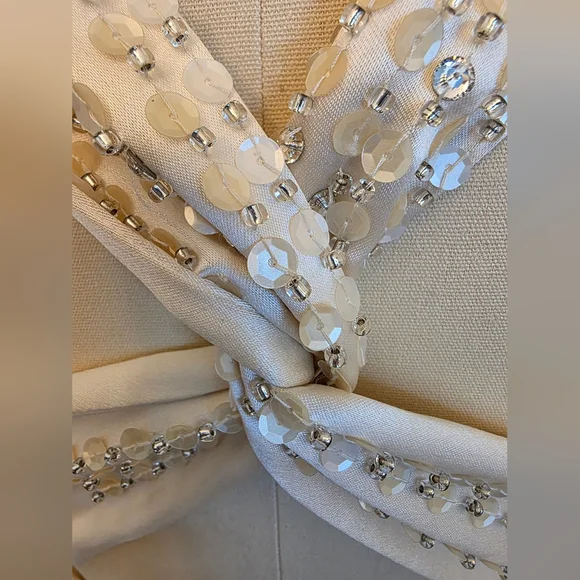 Jenny Packham Wedding Dress - Picture 8 of 16